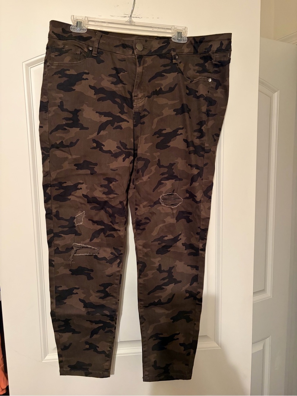 Lane Bryant Camouflage Ankle Pants